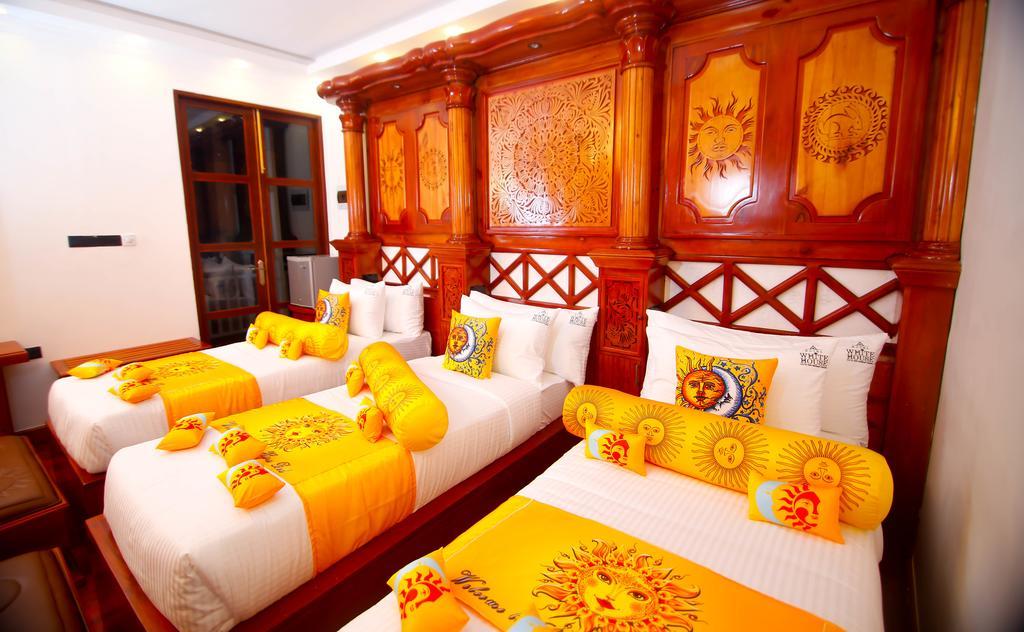 Hotel White House Anuradhapura Eksteriør bilde