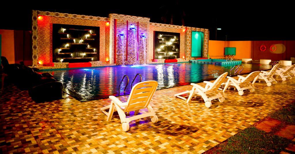 Hotel White House Anuradhapura Eksteriør bilde