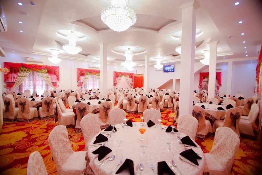 Hotel White House Anuradhapura Eksteriør bilde